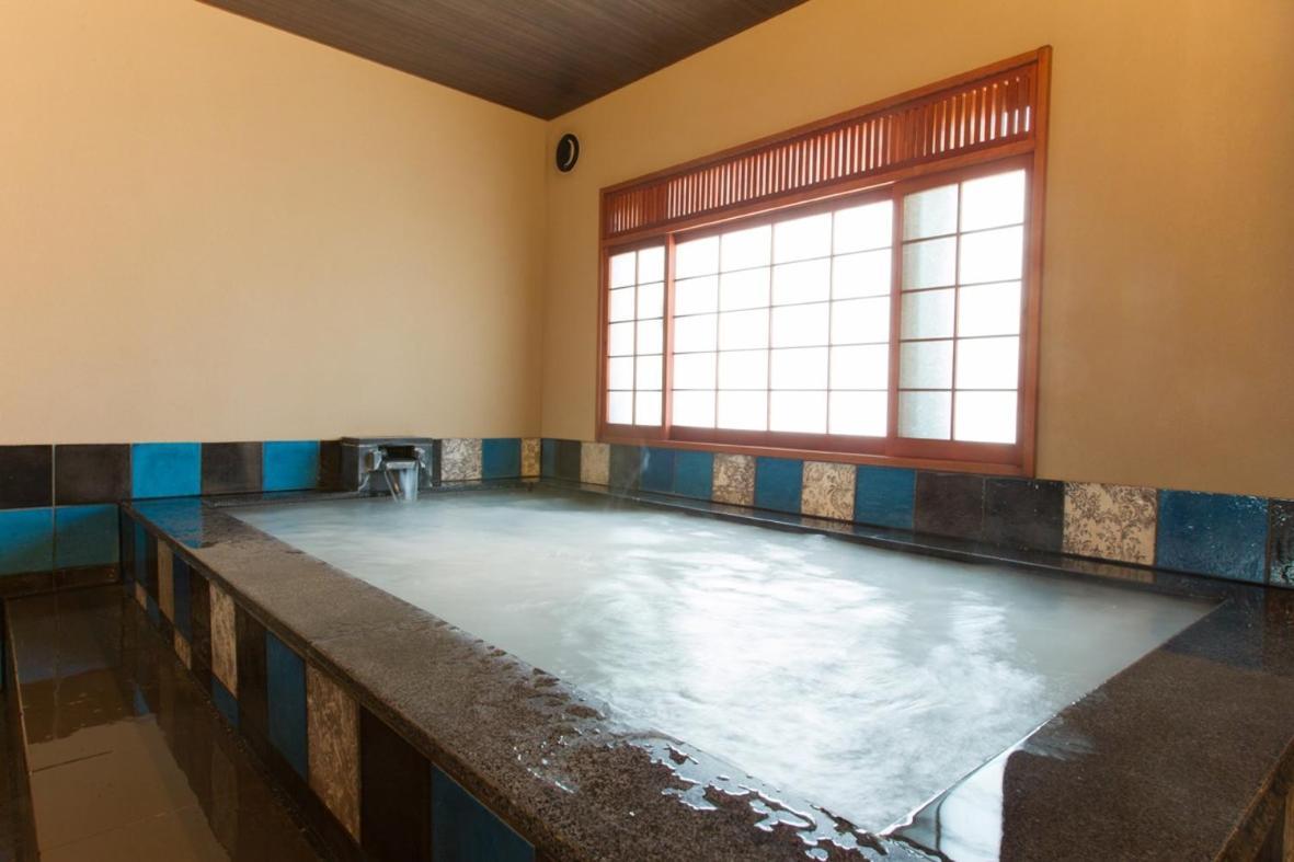 Ryotei Matsuya Honkan Suizenji Kumamoto Extérieur photo